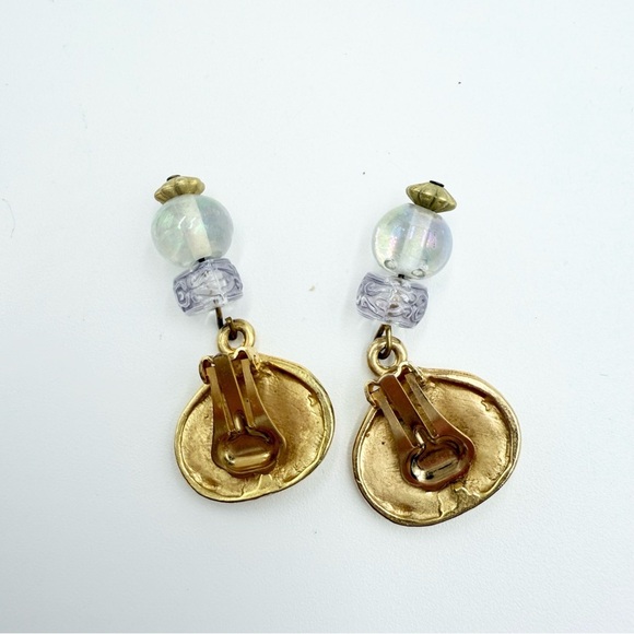 Vintage Gold Tone AURORA BOREALIS Crystal Beaded Dangle Clip Earrings - Picture 4 of 5